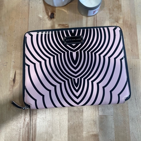 Marc By Marc Jacobs Accessories - Marc by Marc Jacobs Graphic Patent Multi iPad / Tablet Case Cover Sleeve 8 x 10